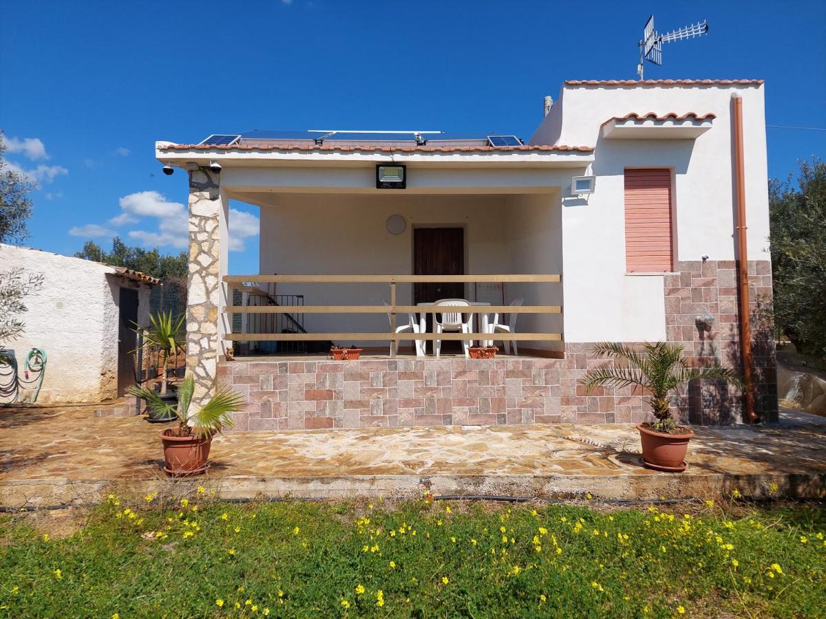Casetta Relax Da Antonio Menfi Exterior photo